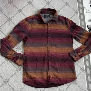 MBX Men's Striped Casual Button-Down Shirt